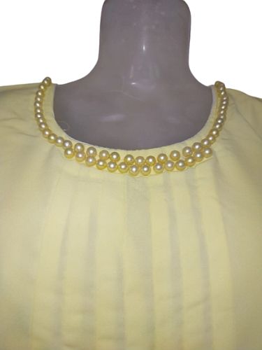 Girls top with attractive neck pearl design - L