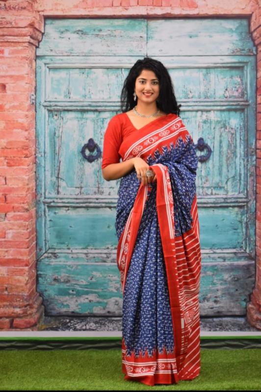 Women's Mulmul Cotton Saree With Contrast  Blouse - Free size